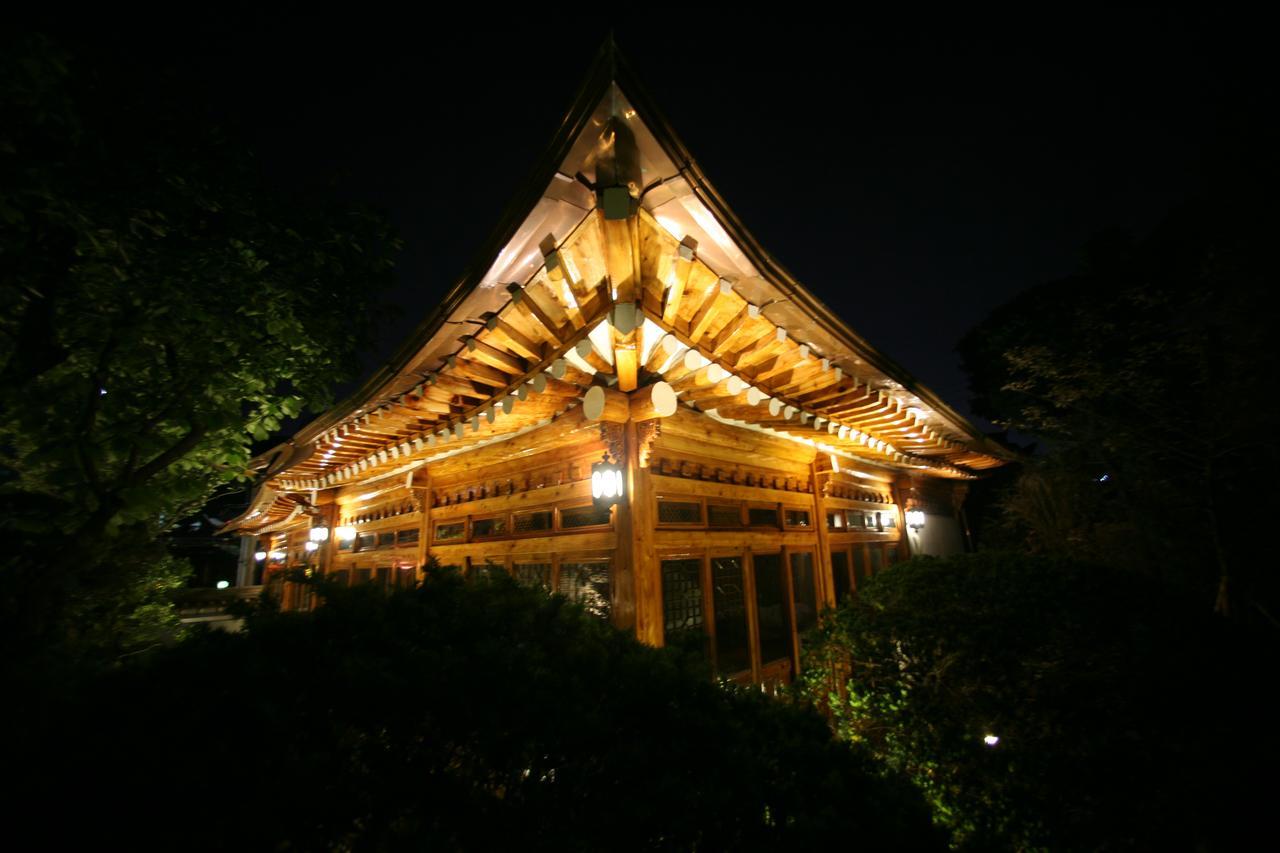 Bonum 1957 Hanok And Boutique Seoul Exterior foto
